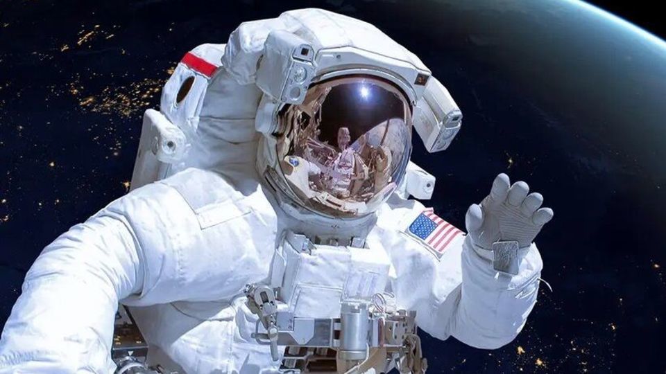 چرا فضانوردان نمی‌توانند در فضا فریاد بکشند؟