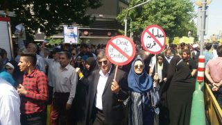 ایران یک صدا: مرگ بر اسرائیل/معامله قرن به مقاومت قرن تبدیل خواهد شد/راهپیمایان:به زودی در قدس نماز می‌خوانیم/ 7770 روز مانده به نابودی اسرائیل