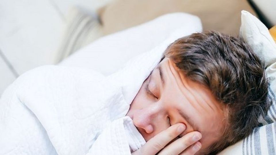 ۷ هشدار جدی بدن که میگوید شما نیاز به خواب بیشتری دارید ۷ هشدار جدی بدن که میگوید شما نیاز به خواب بیشتری دارید