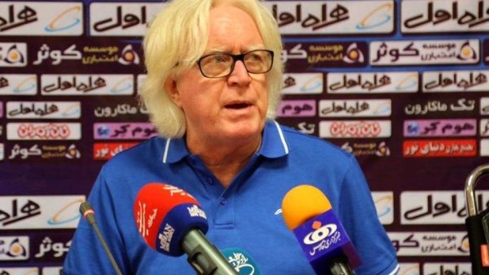 شفر: سبک بازی استقلال را تغییر دادهایم/چرا پرسپولیسیها جریمه نمیشوند؟ شفر: سبک بازی استقلال را تغییر دادهایم/چرا پرسپولیسیها جریمه نمیشوند؟