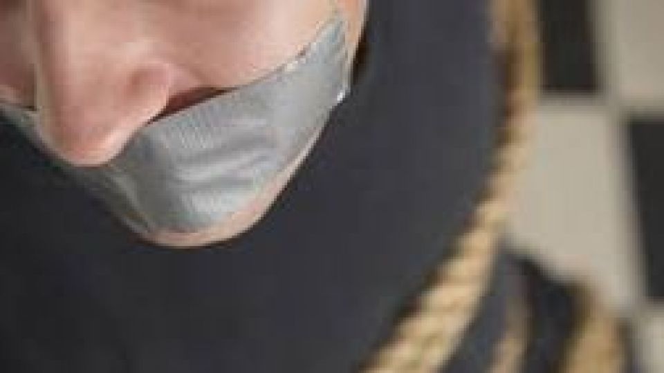 آدم ربايی برای انتقال مردجوان به کمپ ترک اعتياد آدم ربايی برای انتقال مردجوان به کمپ ترک اعتياد