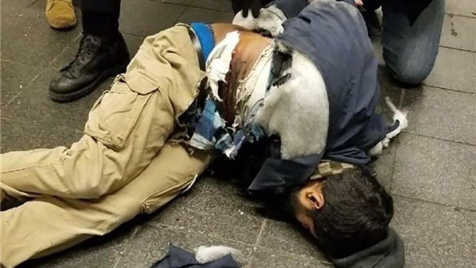 انفجار در ایستگاه اتوبوس منهتن/ پلیس یک نفر را بازداشت کرد انفجار در ایستگاه اتوبوس منهتن/ پلیس یک نفر را بازداشت کرد