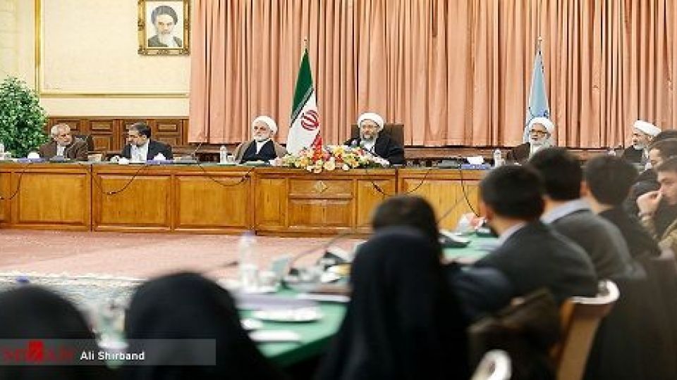 این آقا در جلسه مجمع تشخیص به شمخانی میگوید از جاسوسی دختر فلانی چه خبر؟ ایشان پاسخ میدهد این ماجرا از اساس دروغ است/فتنه گران جدید بست می نشینند/توضیحات رییس قضا درباره پرونده برادرش این آقا در جلسه مجمع تشخیص به شمخانی میگوید از جاسوسی دختر فلانی چه خبر؟ ایشان پاسخ میدهد این ماجرا از اساس دروغ است/فتنه گران جدید بست می نشینند/توضیحات رییس قضا درباره پرونده برادرش