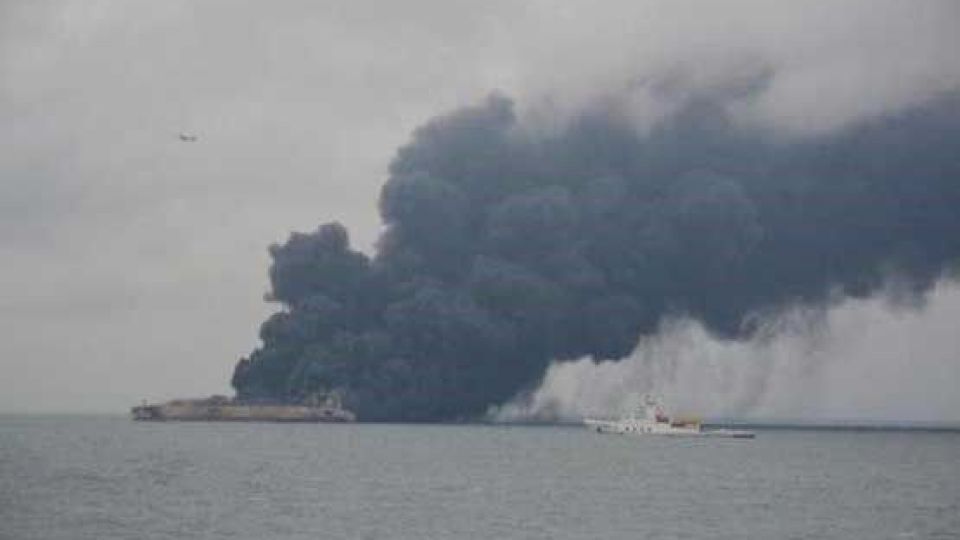 آخرین جزئیات حادثه نفتکش ایرانی/ از سرنوشت سرنشینان این نفتکش خبری در دست نیست آخرین جزئیات حادثه نفتکش ایرانی/ از سرنوشت سرنشینان این نفتکش خبری در دست نیست