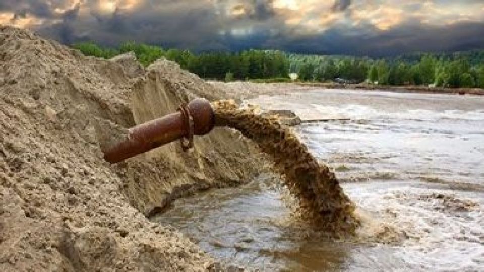 گمرک ادعای وزارت صنعت را رد کرد/ گل و لای فاضلاب وارد کردیم نه کود انسانی گمرک ادعای وزارت صنعت را رد کرد/ گل و لای فاضلاب وارد کردیم نه کود انسانی