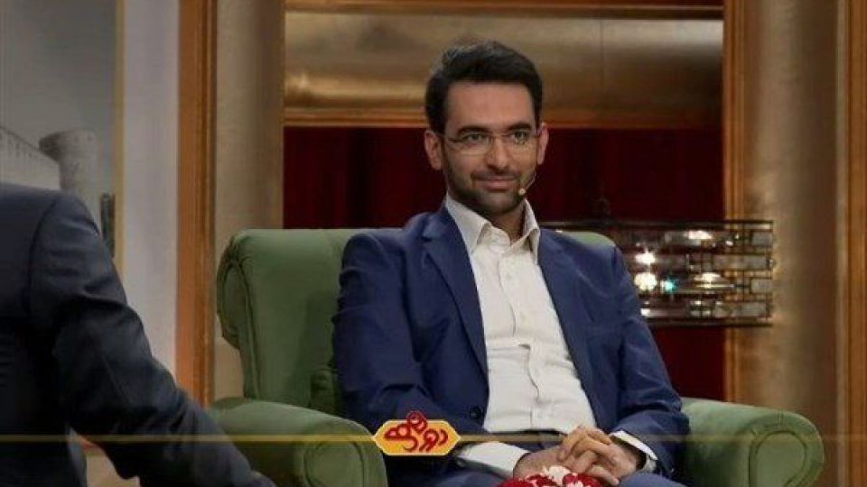 وزیر ارتباطات: فیلترینگ دکمه ندارد/فضای رسانه باید از پیام رسانها جدا شود وزیر ارتباطات: فیلترینگ دکمه ندارد/فضای رسانه باید از پیام رسانها جدا شود