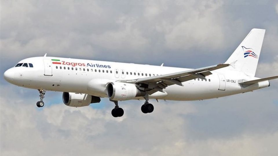 معطلی ۲۰۰ مسافر ایرانی در فرودگاه بغداد + عکس معطلی ۲۰۰ مسافر ایرانی در فرودگاه بغداد + عکس