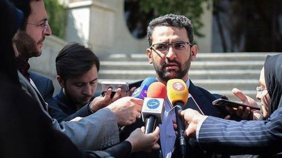 آذری جهرمی: اینترنت گران نمیشود آذری جهرمی: اینترنت گران نمیشود