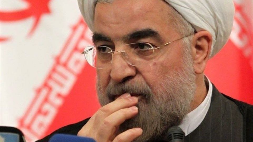 تماس چهار وزیر با یک نماینده برای پس گرفتن امضای سوال از رئیس جمهور تماس چهار وزیر با یک نماینده برای پس گرفتن امضای سوال از رئیس جمهور