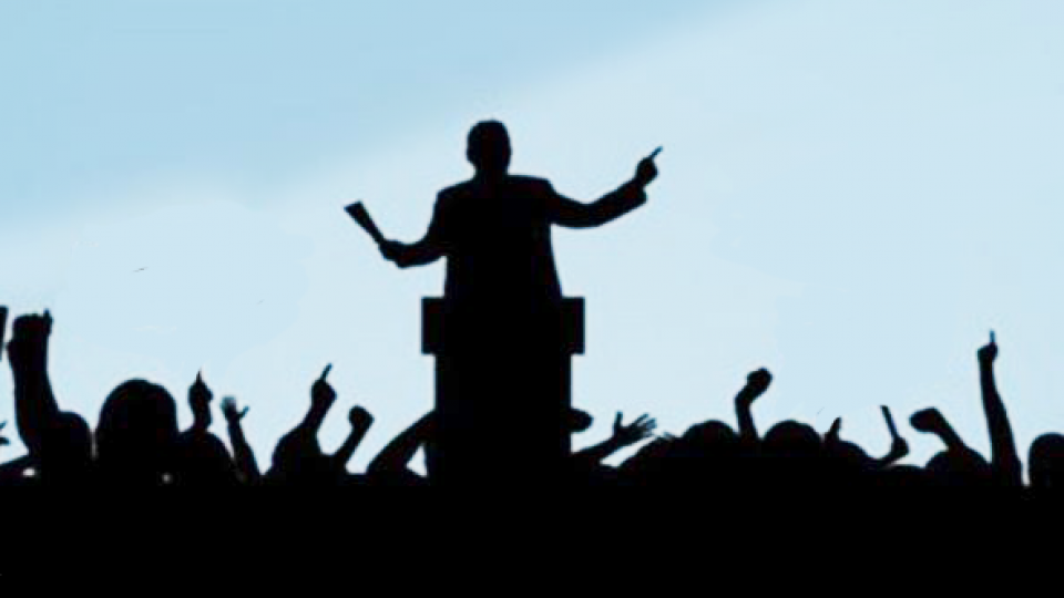 جلسه در سایه استیضاح با حضور مسئولان ارشد دولتی در خارج از مجلس جلسه در سایه استیضاح با حضور مسئولان ارشد دولتی در خارج از مجلس