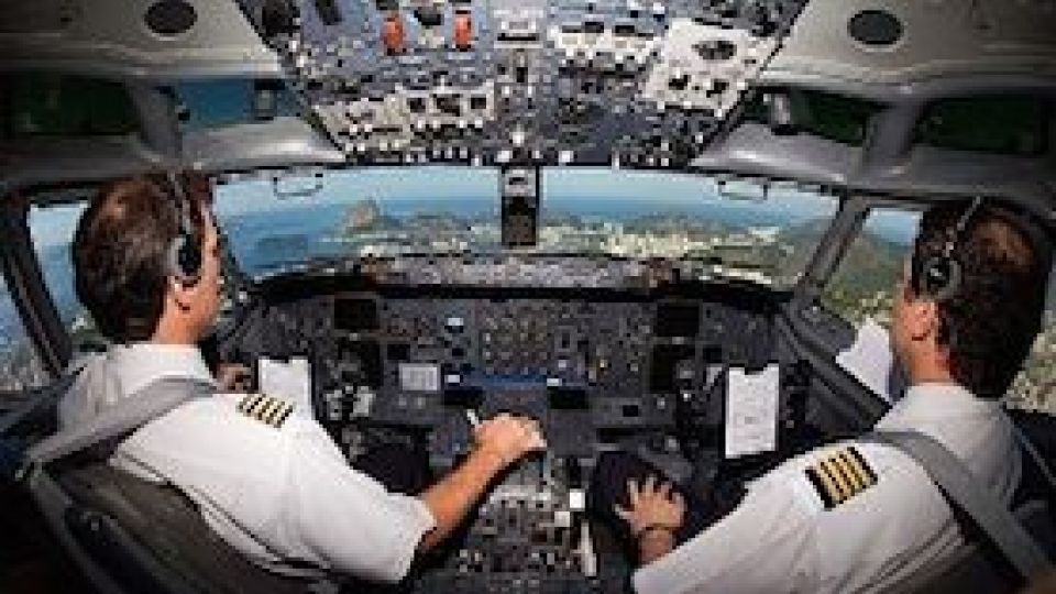 آخرین مکالمات خلبان و کمک خلبان هواپیمای A.T.R با یکدیگر/ اظهارت کمک خلبان برای برگشت و 2 اخطار سیستم حسگر آخرین مکالمات خلبان و کمک خلبان هواپیمای A.T.R با یکدیگر/ اظهارت کمک خلبان برای برگشت و 2 اخطار سیستم حسگر