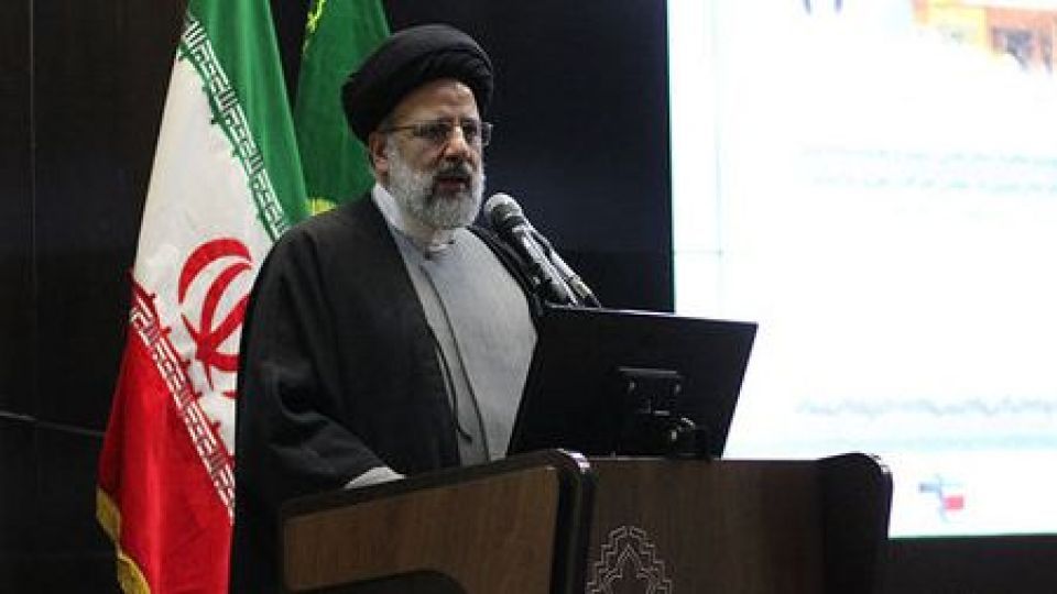 رئیسی: جامعه فرهیخته تحت تاثیر جنگ نرم قرار نمی گیرد رئیسی: جامعه فرهیخته تحت تاثیر جنگ نرم قرار نمی گیرد