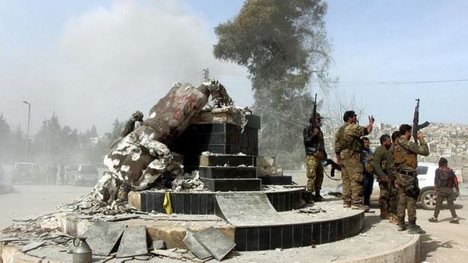 غارت گسترده عفرین توسط ارتش ترکیه و شورشیان سوری + تصاویر غارت گسترده عفرین توسط ارتش ترکیه و شورشیان سوری + تصاویر