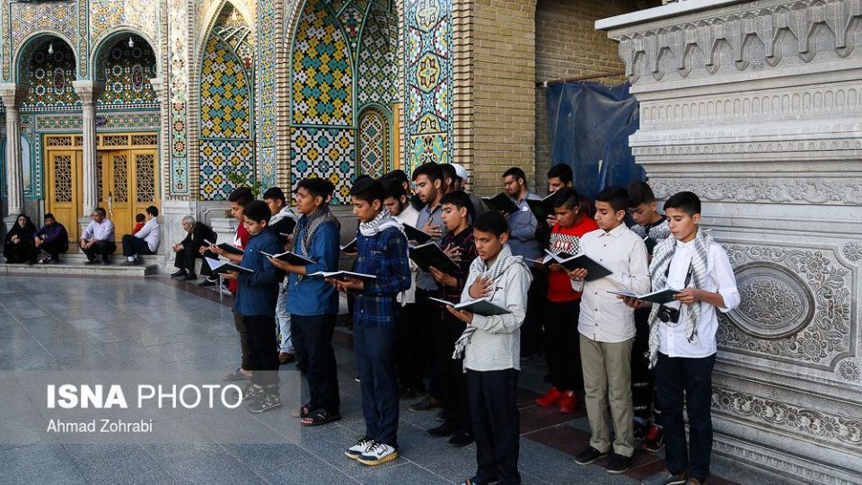 شب آرزوها در حرم حضرت فاطمه معصومه(س) شب آرزوها در حرم حضرت فاطمه معصومه(س)