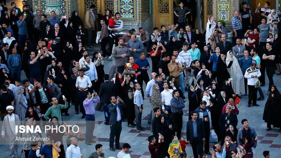 شب آرزوها در حرم حضرت فاطمه معصومه(س) شب آرزوها در حرم حضرت فاطمه معصومه(س)