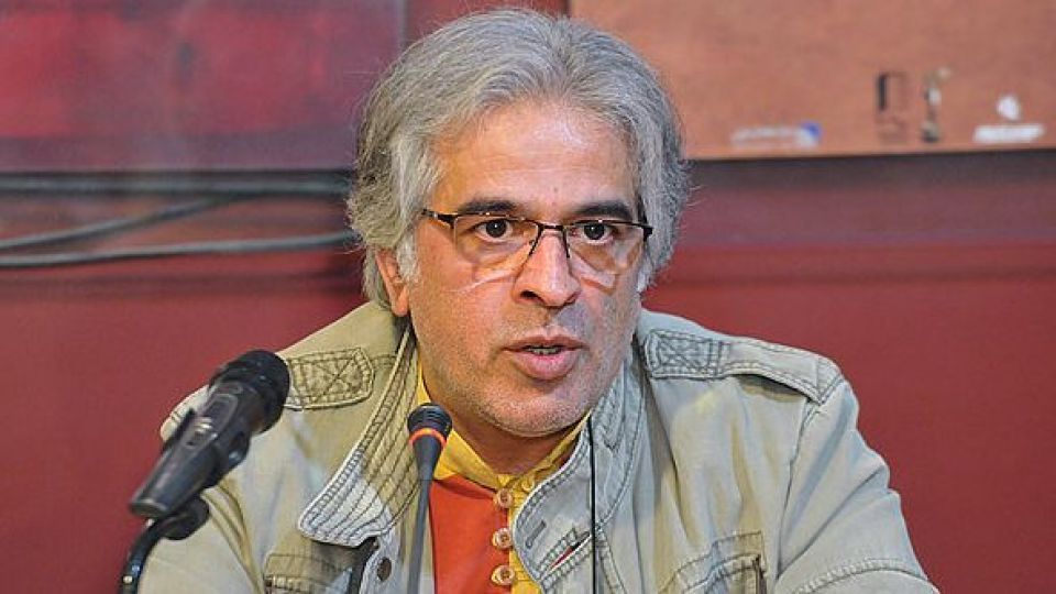 احمد توکلی باید تاوان مبارزه با فساد یقه سفیدان را بدهد احمد توکلی باید تاوان مبارزه با فساد یقه سفیدان را بدهد