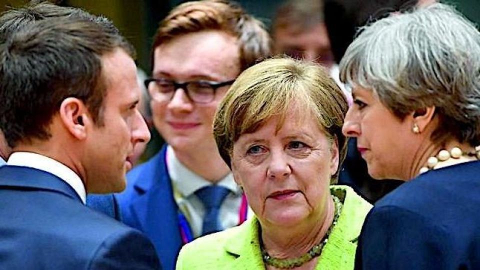 پیش بینی اعمال تحریم های تازه علیه ایران توسط تروئیکای اروپایی/ هدف متقاعد کردن ترامپ به ماندن در برجام است پیش بینی اعمال تحریم های تازه علیه ایران توسط تروئیکای اروپایی/ هدف متقاعد کردن ترامپ به ماندن در برجام است