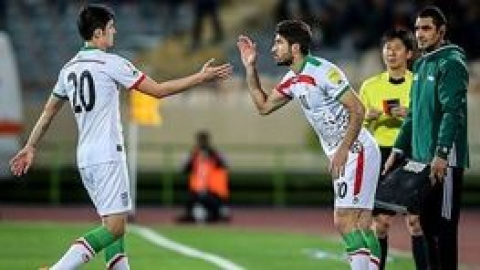 حمله پیامکی پدر سردار آزمون به برانکو/یک روز تو را پایین میکشم! حمله پیامکی پدر سردار آزمون به برانکو/یک روز تو را پایین میکشم!