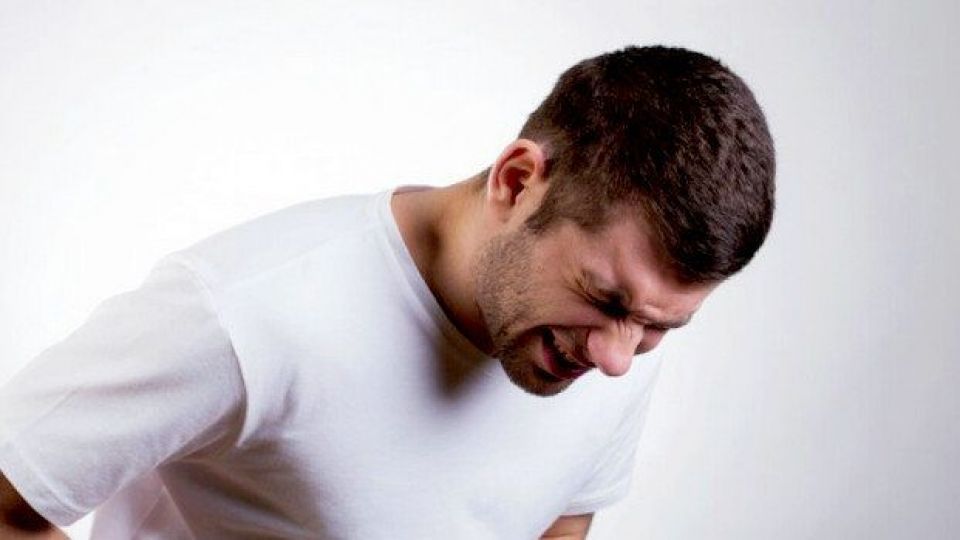 مواد غذایی مفید برای تسکین درد معده مواد غذایی مفید برای تسکین درد معده