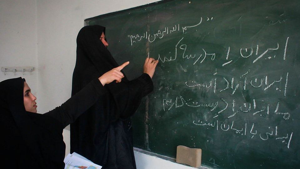 چه تعداد کم سواد در ایران داریم؟ چه تعداد کم سواد در ایران داریم؟