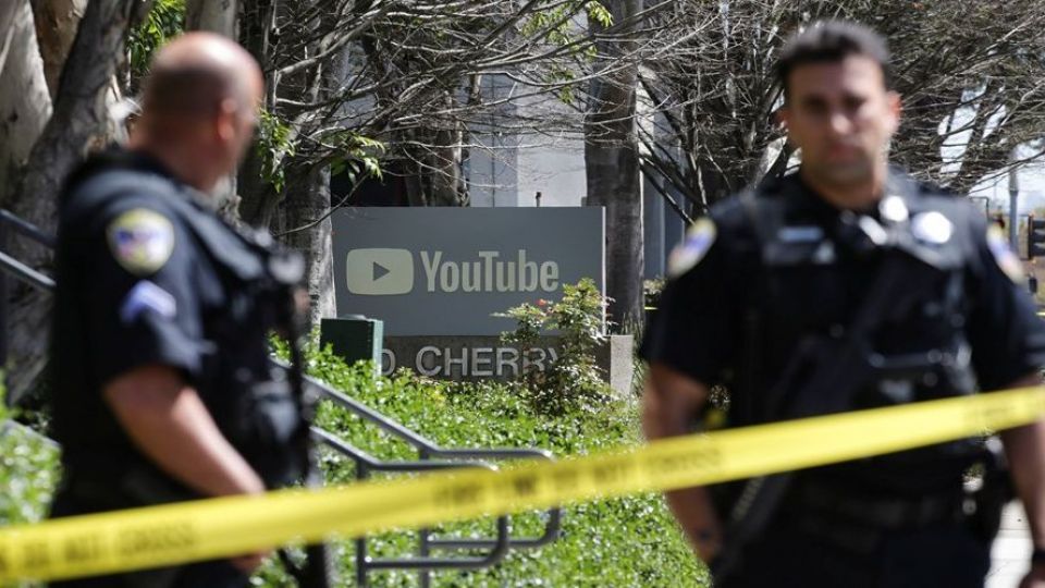 چهکسی یوتیوب را به گلوله بست/ تلاش برای تحریف واقعیت در رسانههای غربی و ضدانقلاب چهکسی یوتیوب را به گلوله بست/ تلاش برای تحریف واقعیت در رسانههای غربی و ضدانقلاب