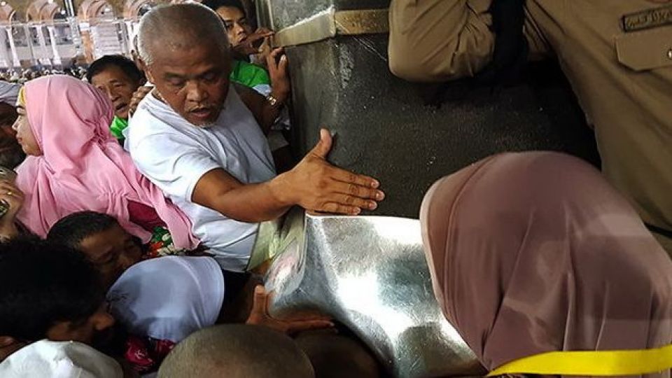 ممنوعیتهایی که حاجیها را زیر شلاق و به زندان میبرد ممنوعیتهایی که حاجیها را زیر شلاق و به زندان میبرد