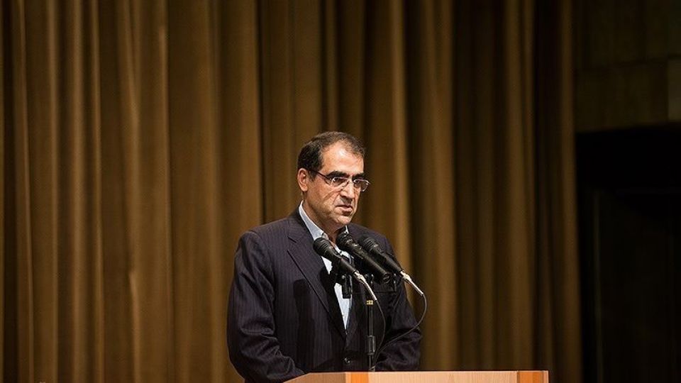 وزیر بهداشت: درآمد پزشکان ۲میلیون تومان در ماه است/نماینده مجلس: اظهارات وزیر غیرواقعی است، آنها میانگین 15 میلیون دریافتی دارند وزیر بهداشت: درآمد پزشکان ۲میلیون تومان در ماه است/نماینده مجلس: اظهارات وزیر غیرواقعی است، آنها میانگین 15 میلیون دریافتی دارند