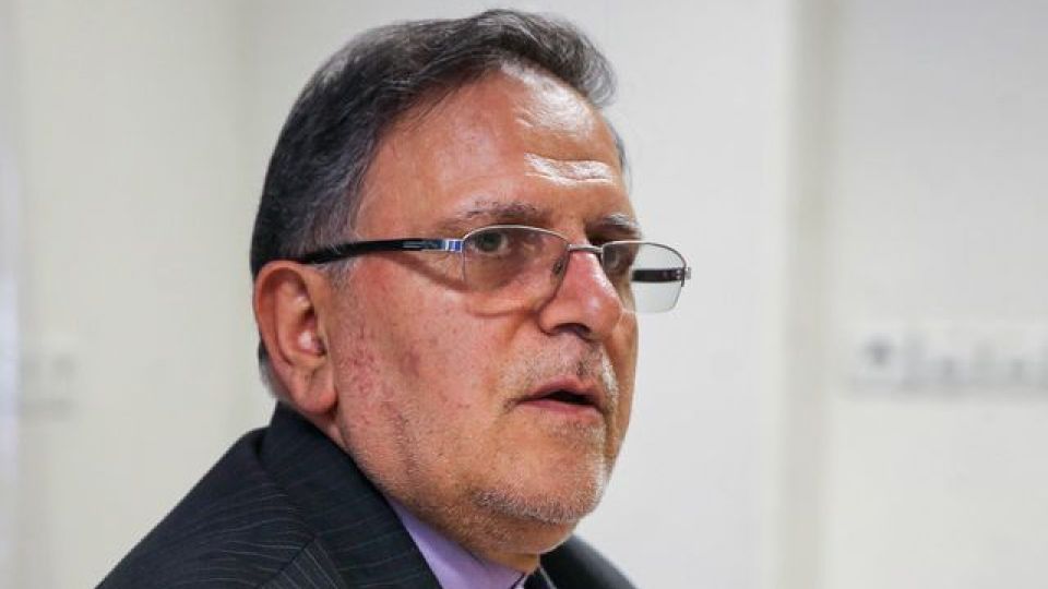 سیف در واکنش به دلار 6000 هزار تومانی: انشاءالله بازار ارز متعادل میشود/ قیمت در روزهای آینده متعادل میشود سیف در واکنش به دلار 6000 هزار تومانی: انشاءالله بازار ارز متعادل میشود/ قیمت در روزهای آینده متعادل میشود