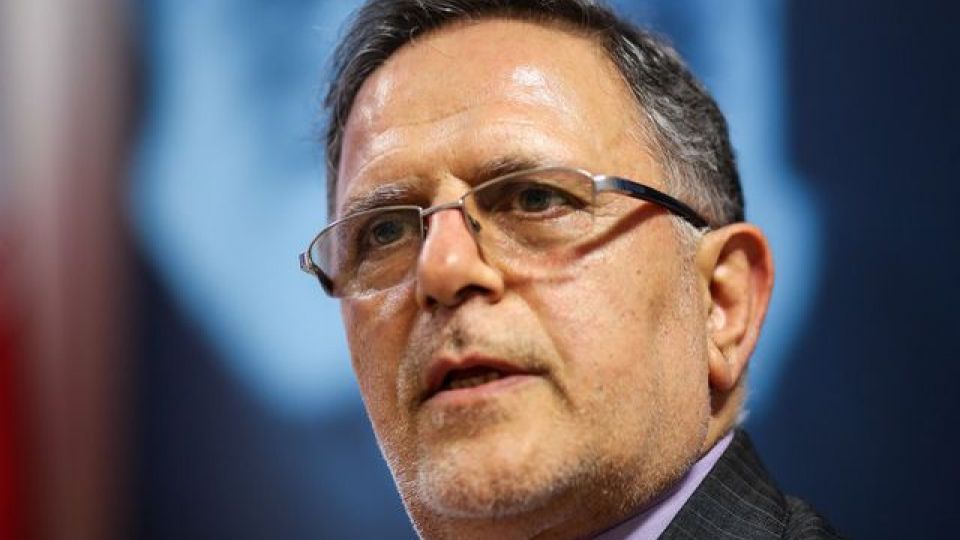 سیف: به رهبری پیشنهاد کردیم یورو جایگزین دلار شود/ امارات وعربستان نیز در نوسانات بیتقصیرنیستند سیف: به رهبری پیشنهاد کردیم یورو جایگزین دلار شود/ امارات وعربستان نیز در نوسانات بیتقصیرنیستند