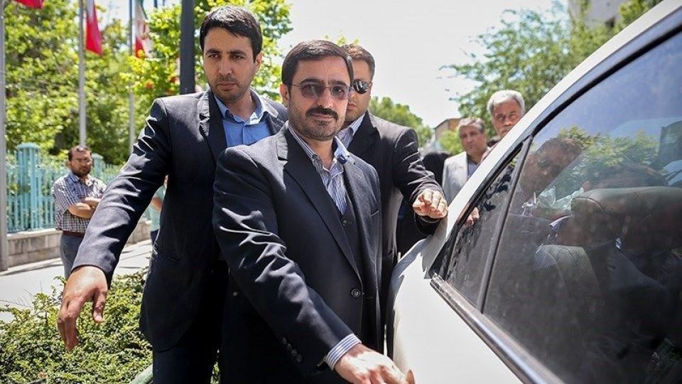 یکی از وکلای مرتضوی: پنج الی ۶ ماه است از موکل خود بیاطلاع ام یکی از وکلای مرتضوی: پنج الی ۶ ماه است از موکل خود بیاطلاع ام