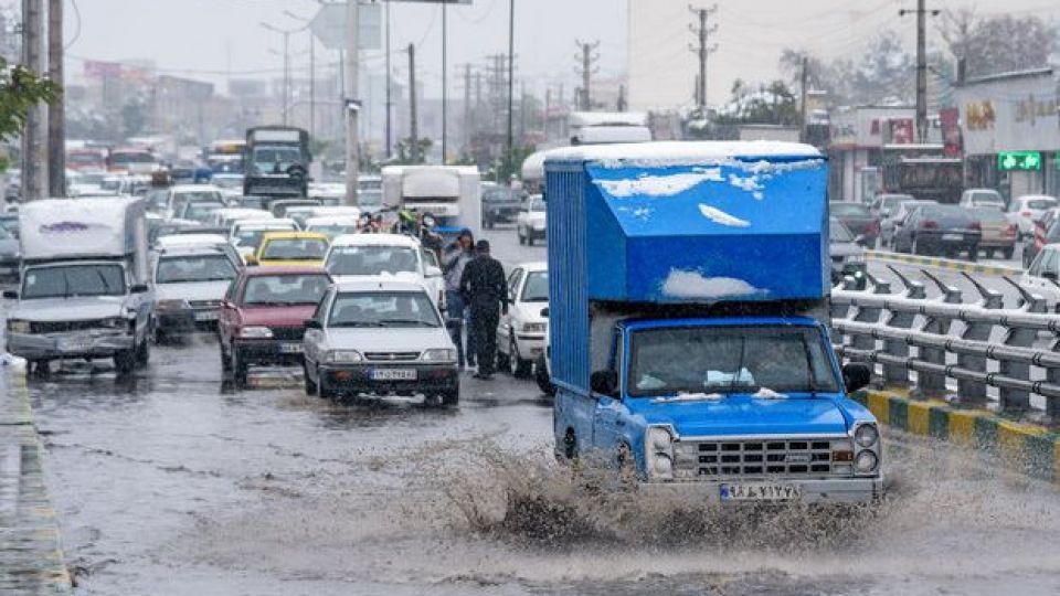 ادامه بارش برف و باران در سراسر کشور/ آخرین وضعیت جادهها ادامه بارش برف و باران در سراسر کشور/ آخرین وضعیت جادهها