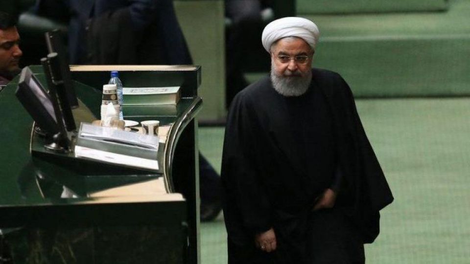 سوال نمایندگان از روحانی درباره حقوق دولتیها +جزئیات سوال نمایندگان از روحانی درباره حقوق دولتیها +جزئیات