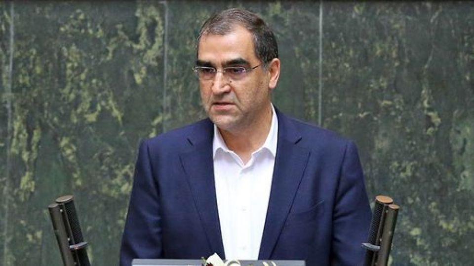 وزیر بهداشت: ما وزرا حقوقمان سه میلیون و حتی کمتر است/ حاضر نیستم به اسم تولید داخلی دو برابر پول به جنسی را بدهم که کیفیتش پایینتر است وزیر بهداشت: ما وزرا حقوقمان سه میلیون و حتی کمتر است/ حاضر نیستم به اسم تولید داخلی دو برابر پول به جنسی را بدهم که کیفیتش پایینتر است