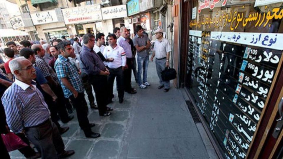 مسئله پیچیده بحران ارزی و ناکارآمدی راه حلهای بسیط مسئله پیچیده بحران ارزی و ناکارآمدی راه حلهای بسیط