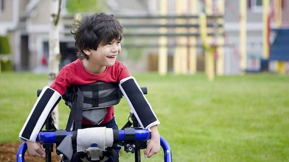 "فلج مغزی" در کودکان چیست؟ "فلج مغزی" در کودکان چیست؟