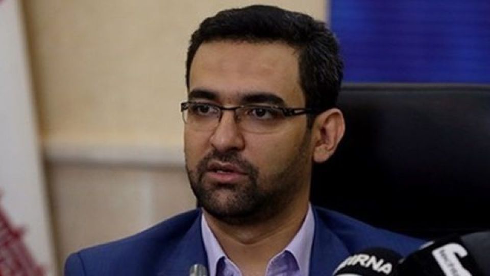 آذری جهرمی: فتوای راهبردی رهبری مسیر را برای صیانت از حریم خصوصی در پیامرسانهای داخلی هموار کرد آذری جهرمی: فتوای راهبردی رهبری مسیر را برای صیانت از حریم خصوصی در پیامرسانهای داخلی هموار کرد