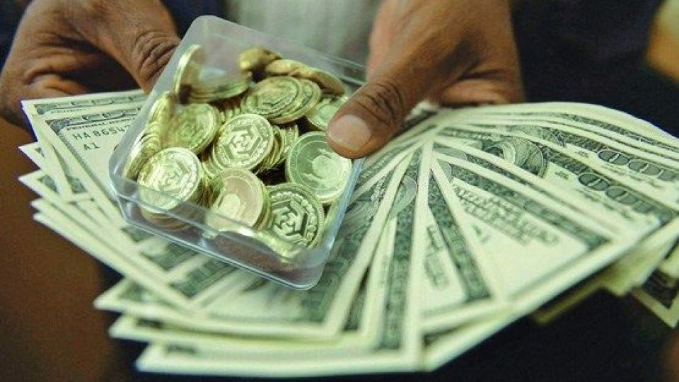 کاهش ۴۰ هزار تومانی سکه / یورو ۶۷۹۵ تومان کاهش ۴۰ هزار تومانی سکه / یورو ۶۷۹۵ تومان