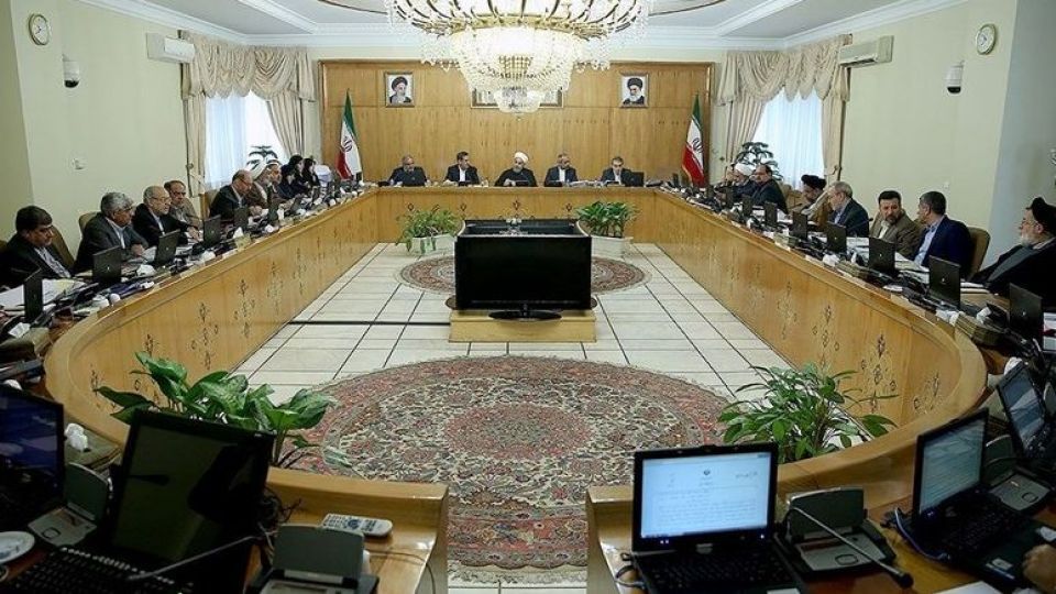 پرونده "افزایش حقوق کارمندان دولت" به هیئت تطبیق مصوبات ارجاع شد پرونده "افزایش حقوق کارمندان دولت" به هیئت تطبیق مصوبات ارجاع شد