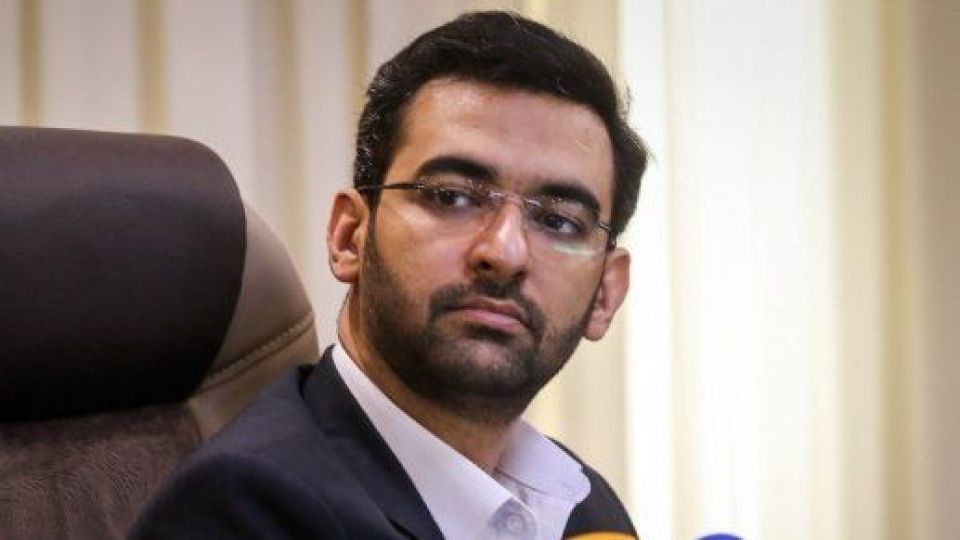 واکنش آذری جهرمی به مقدار حجم مصرفی اینترنت هنگام استفاده از فیلترشکن واکنش آذری جهرمی به مقدار حجم مصرفی اینترنت هنگام استفاده از فیلترشکن