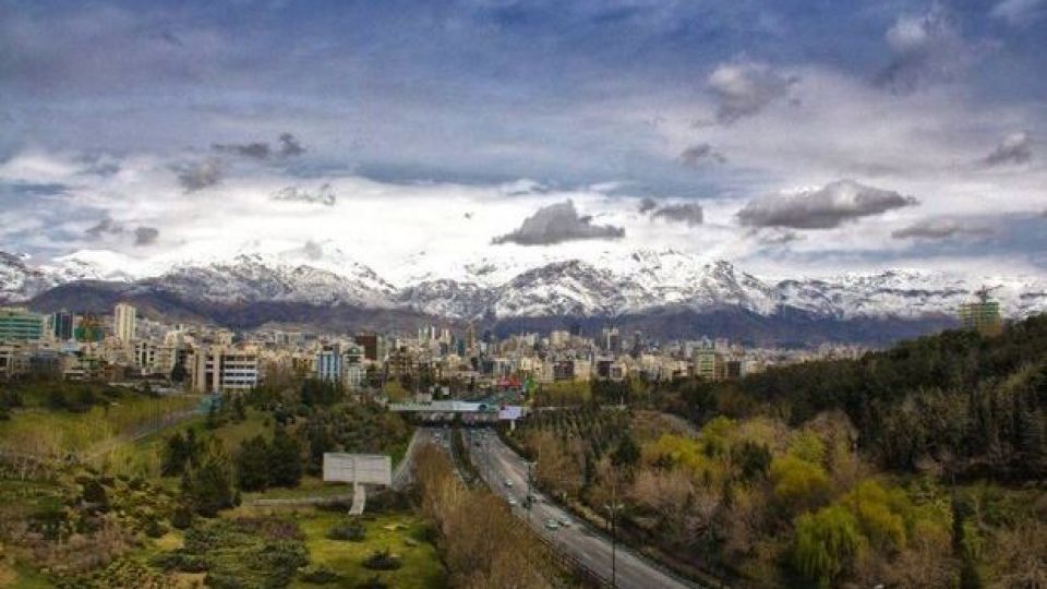 تشدید بارندگی در تهران/ هوا خنک میشود تشدید بارندگی در تهران/ هوا خنک میشود