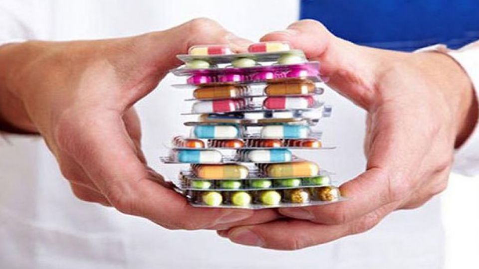 مراقب عوارض خطرناک مُسکنها باشیم مراقب عوارض خطرناک مُسکنها باشیم