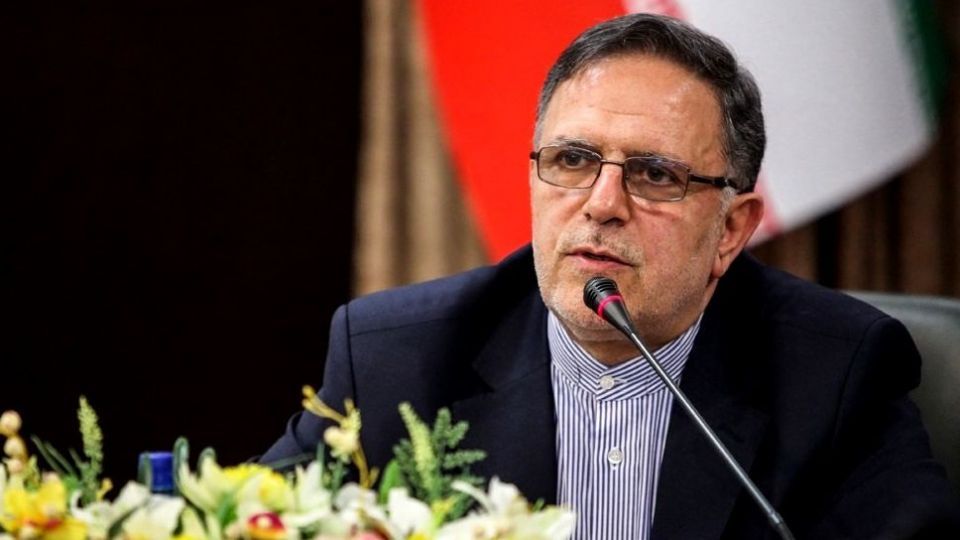 سیف، خبر استعفایش را تکذیب کرد سیف، خبر استعفایش را تکذیب کرد