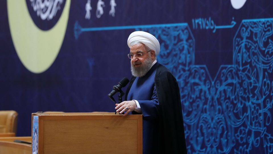 روحانی: ملت ایران از تهدیدات توخالی نمیهراسد و بسیار بزرگتر از افراطیون واشنگتن است/آیا ممانعت از حضور زنان در ورزشگاهها تبلیغ به نفع اسلام است؟ روحانی: ملت ایران از تهدیدات توخالی نمیهراسد و بسیار بزرگتر از افراطیون واشنگتن است/آیا ممانعت از حضور زنان در ورزشگاهها تبلیغ به نفع اسلام است؟