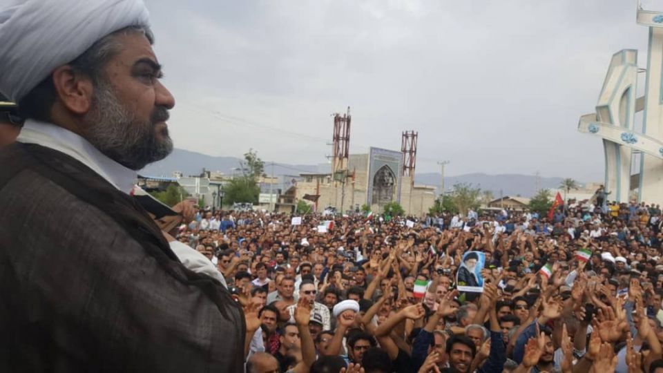 چنین امام جمعهای میخواهیم چنین امام جمعهای میخواهیم