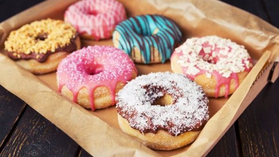 دلایل مصرف خوراکیهای شیرین دلایل مصرف خوراکیهای شیرین