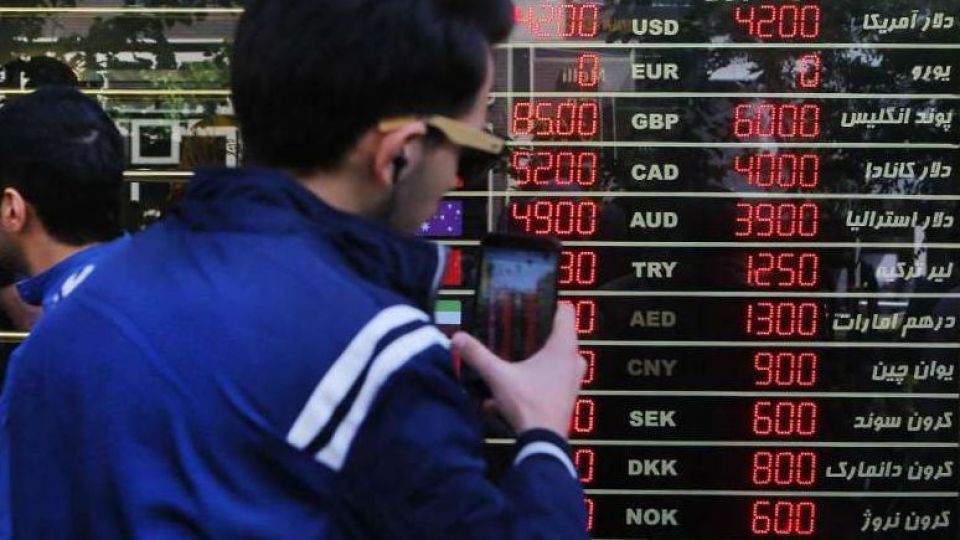 افزایش قیمت رسمی یورو و دلار افزایش قیمت رسمی یورو و دلار