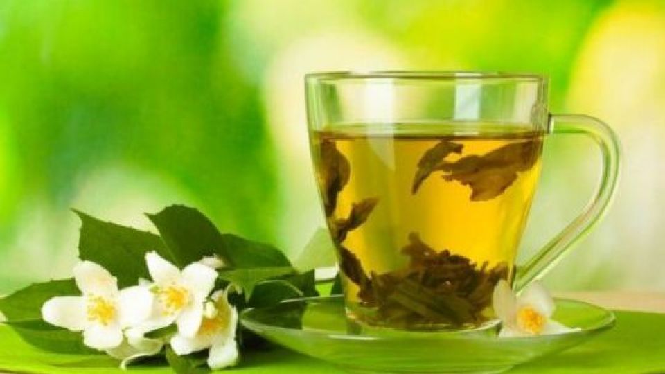 در روزهای گرم چای نعناع بنوشید در روزهای گرم چای نعناع بنوشید