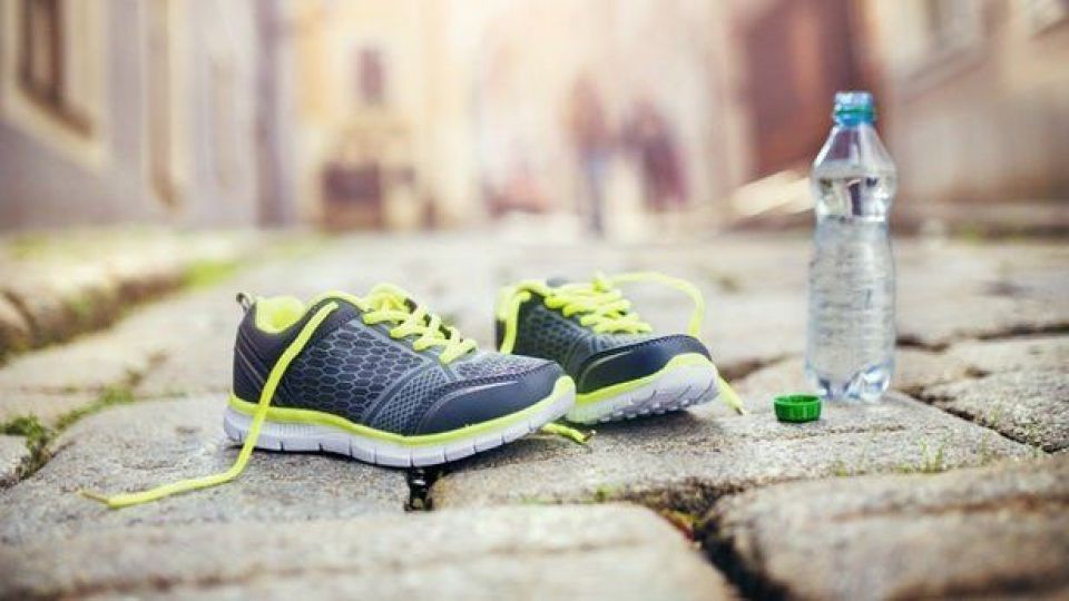 ابداع کفشهای ضد عرق گرافنی ابداع کفشهای ضد عرق گرافنی