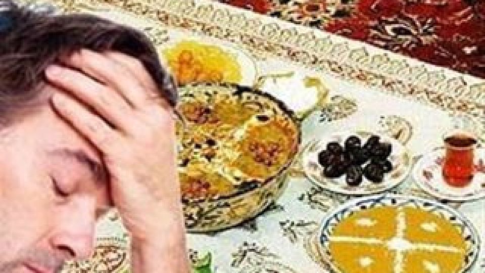 راهکارهای جلوگیری از سردرد روزه در ماه رمضان راهکارهای جلوگیری از سردرد روزه در ماه رمضان