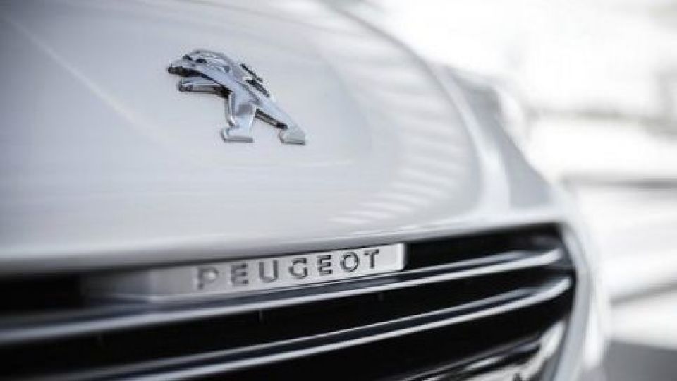 چرا متن قرارداد پژو با ایران هنوز محرمانه است؟ چرا متن قرارداد پژو با ایران هنوز محرمانه است؟